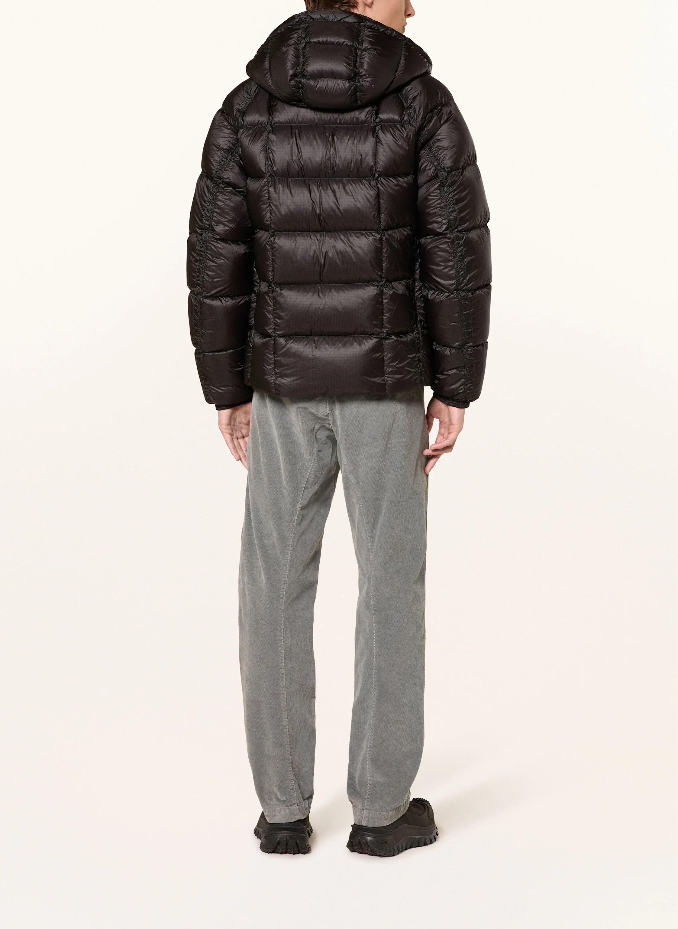 "CP" Puffer Schwarz 2