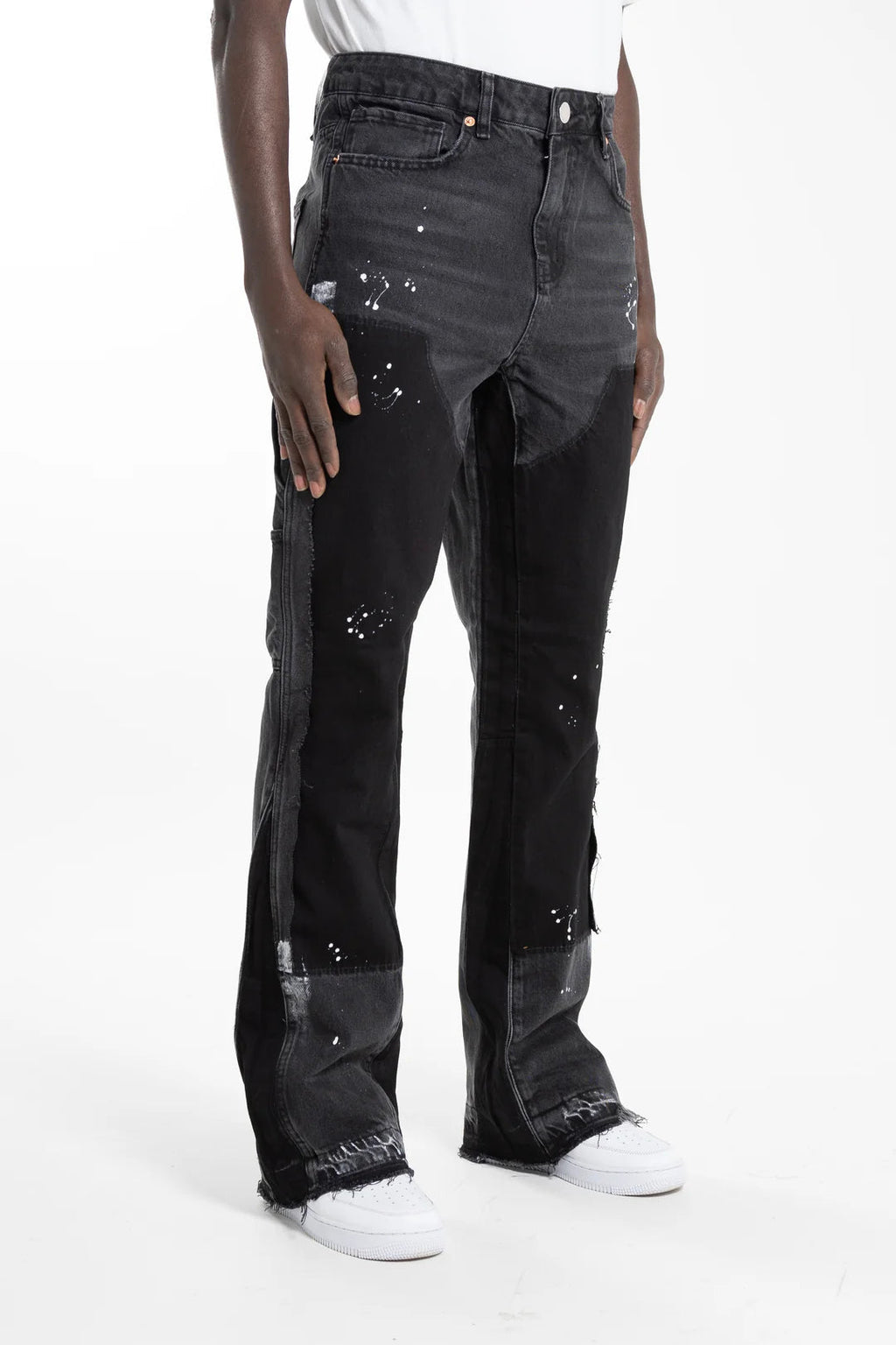 MOSTIN - AUSGESTELLTER ZIMMERMANN 2